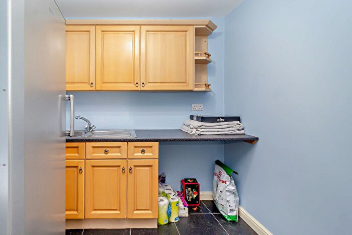 5 Bedroom Detached House For Sale In Spruce Crescent, Bury, BL9