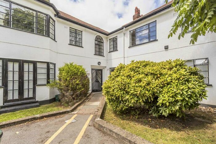 2 Bedroom Flat To Rent In Conifers Close, Teddington, TW11