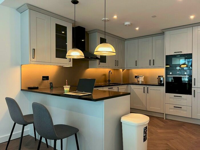 2 Bedroom Apartment To Rent In Merino Gardens, London Dock, London, E1W