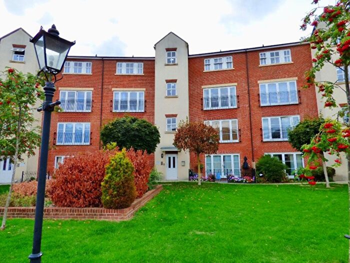 2 Bedroom Flat To Rent In Mill Street, Wantage, OX12