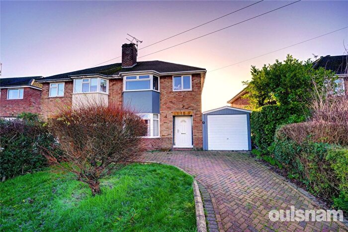 3 Bedroom Semi Detached House For Sale In Mayflower Road, Droitwich, Worcestershire, WR9
