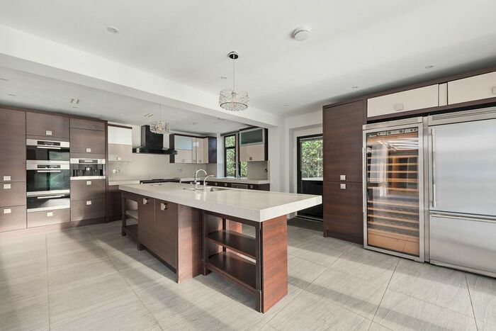 7 Bedroom Detached House To Rent In Gorse Hill Lane, Virginia Water, GU25