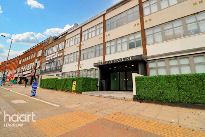 1 Bedroom Apartment For Sale In Imperial Drive, Harrow, HA2