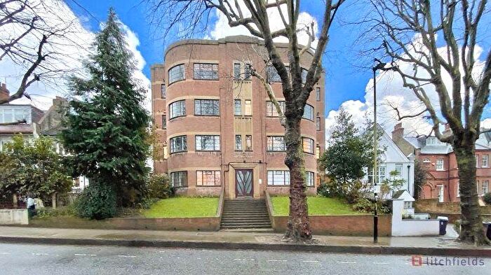 1 Bedroom Apartment For Sale In Broadlands, North Hill, Highgate Village, N6