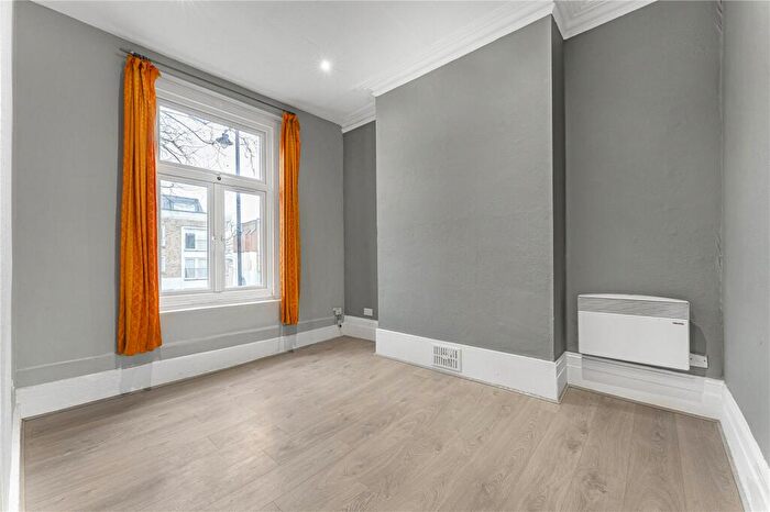 1 Bedroom Apartment To Rent In Kingsland Road, London, E8