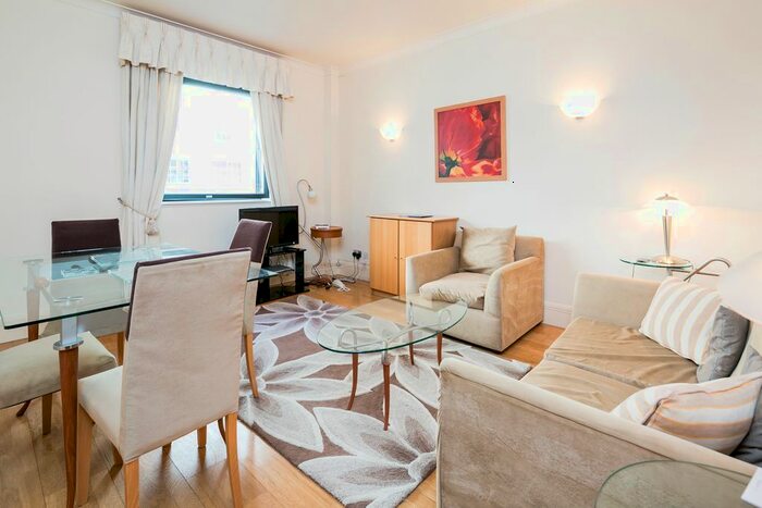 1 Bedroom Flat To Rent In West Block, County Hall, Forum Magnum Square, London, SE1
