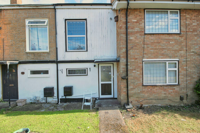 3 Bedroom Terraced House To Rent In Heston Walk, Redhill, RH1