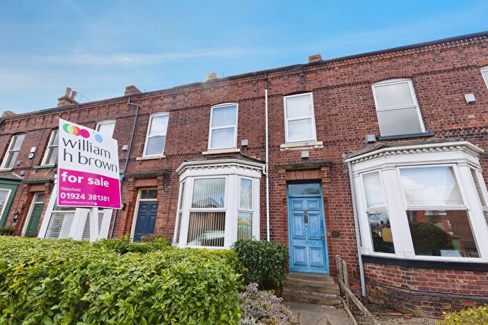 4 Bedroom Terraced House For Sale In Leeds Road, Wakefield, WF1