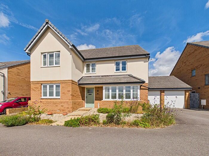 5 Bedroom Detached House For Sale In Sanderling Close, Bude, EX23