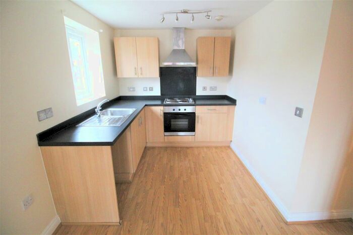 2 Bedroom Flat To Rent In Whalley Road, Middleton, M24