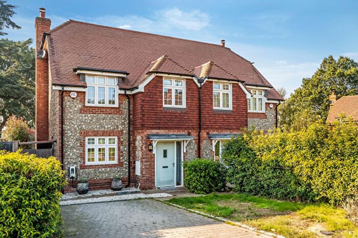 4 Bedroom Semi-Detached House To Rent In Eden Hall, Stick Hill, Edenbridge, TN8