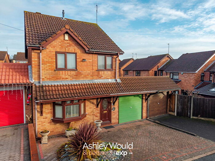 3 Bedroom Link Detached House For Sale In East Street, Brierley Hill, DY5