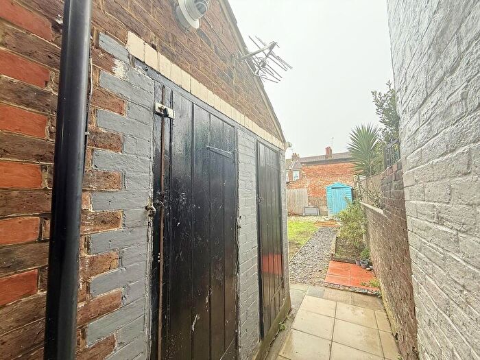 1 Bedroom Flat To Rent In Fearon Road, North End, PO2