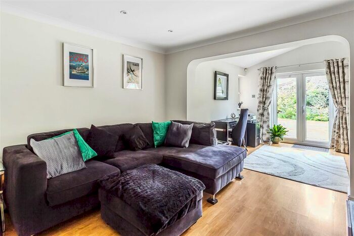 4 Bedroom Detached House For Sale In Oldfield Gardens, Ashtead, KT21