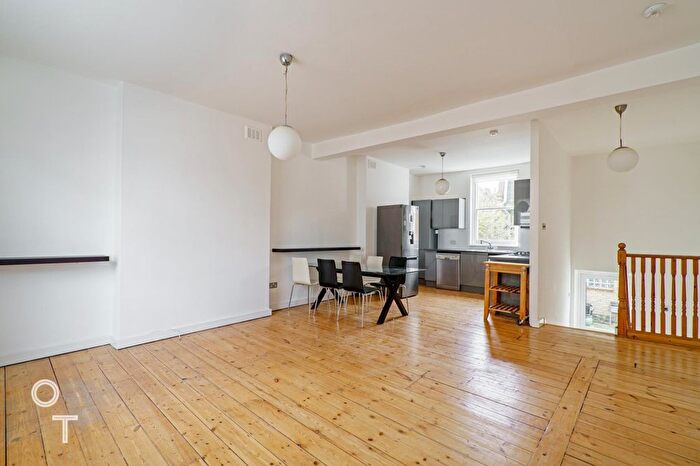 2 Bedroom Maisonette To Rent In Royal College Street, Camden, NW1