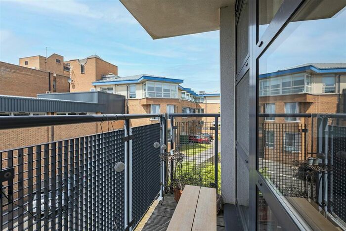1 Bedroom Flat To Rent In Knight House, Scott Avenue, Putney, SW15