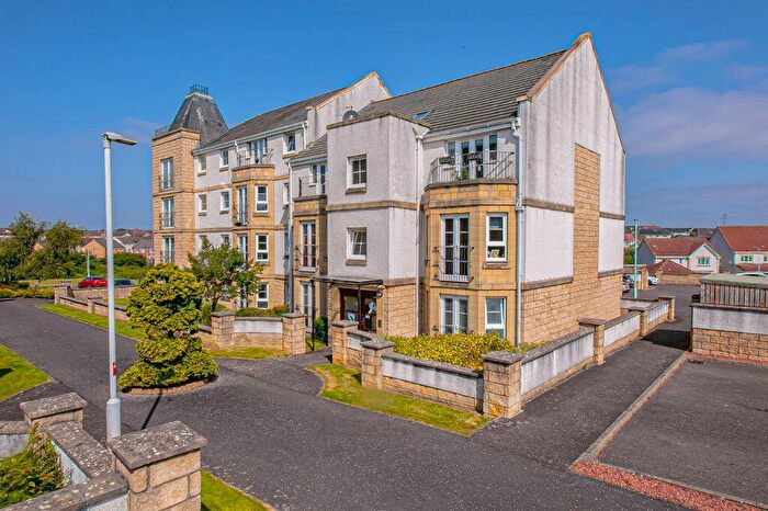 2 Bedroom Flat For Sale In Bittern Court, Dunfermline, KY11