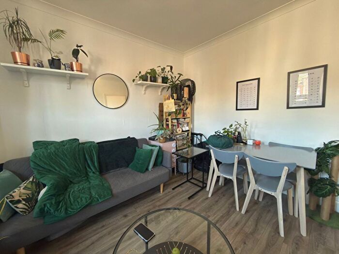 1 Bedroom Flat To Rent In Ilford, IG1