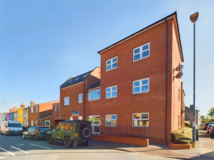 2 Bedroom Apartment For Sale In High Street, Gloucester, GL1