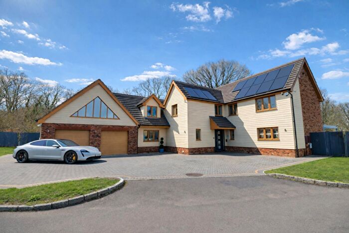 5 Bedroom Detached House To Rent In Skylark Meadows, Fareham, PO15