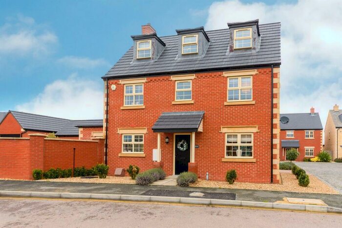 5 Bedroom Detached House For Sale In Top Lock Meadows, Stamford, PE9