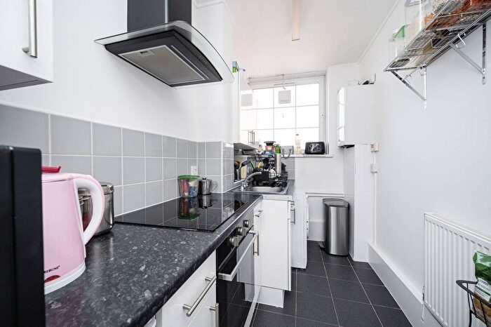 1 Bedroom Flat To Rent In Homerton High Street, Hackney, London, E9