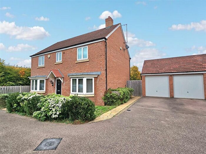 4 Bedroom Detached House For Sale In Greenways, Barnwood, GL4
