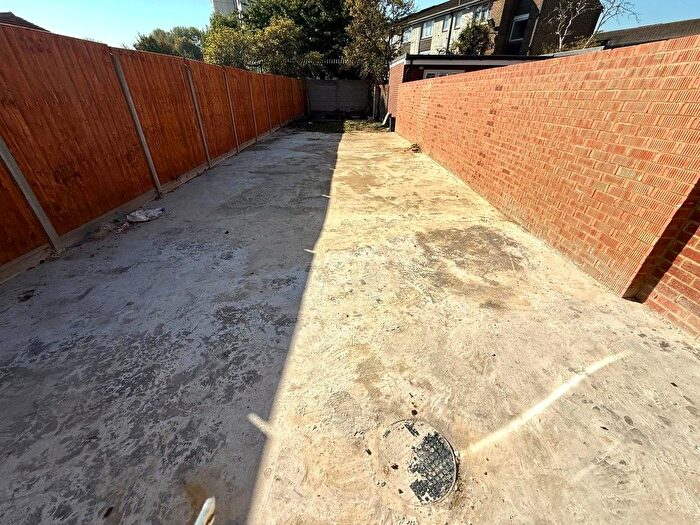 4 Bedroom Terraced House To Rent In Wentworth Road, Southall, UB2