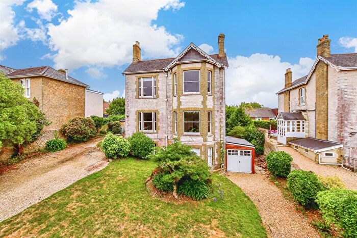 8 Bedroom Detached House For Sale In Appley Rise, Ryde, Isle Of Wight, PO33