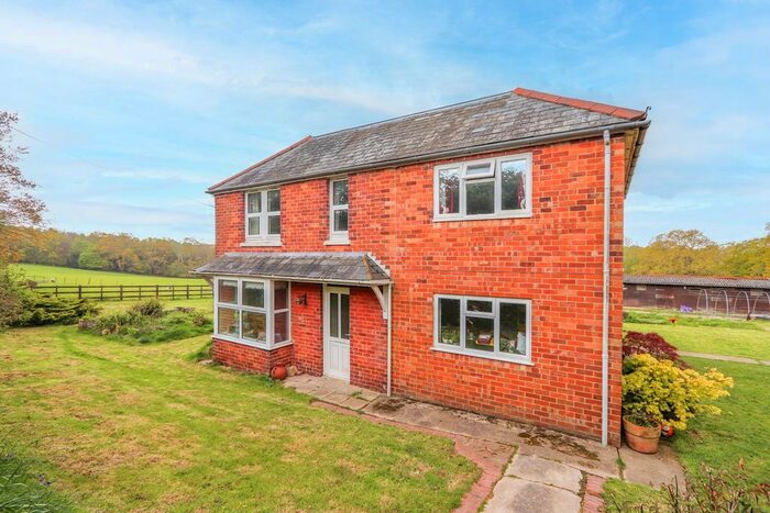 4 Bedroom Farmhouse For Sale In Cripps Corner Road, Staplecross, TN32