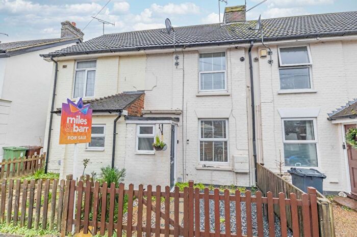 2 Bedroom Semi Detached House For Sale In Croft Road, Ashford, TN24