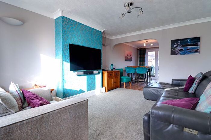 3 Bedroom Detached House For Sale In Wootton Drive, Creswell Manor Farm, Stafford, ST16
