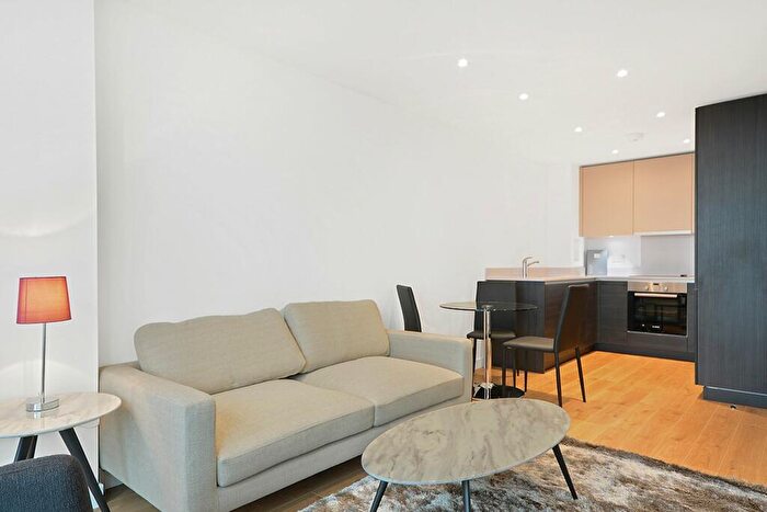 1 Bedroom Apartment To Rent In Pinnacle Apartments, Saffron Central Square, Croydon, CR0