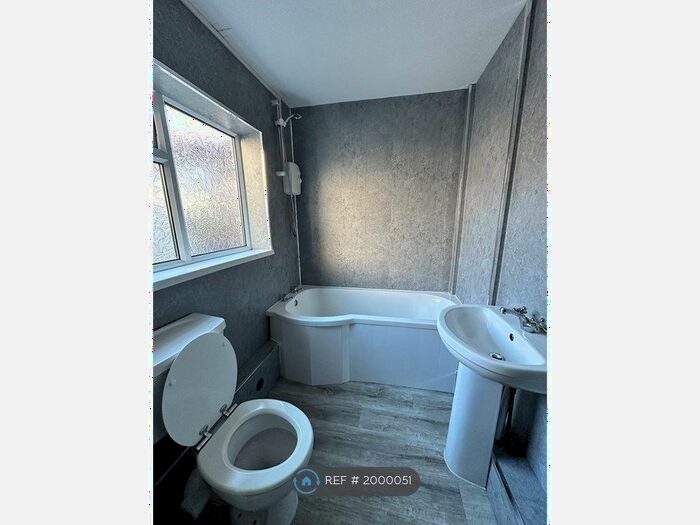 3 Bedroom Terraced House To Rent In Vaughan Road, Skelton, TS12