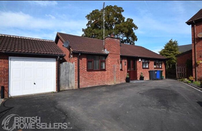 3 Bedroom Bungalow For Sale In Apostle Close, Doncaster, South Yorkshire, DN4
