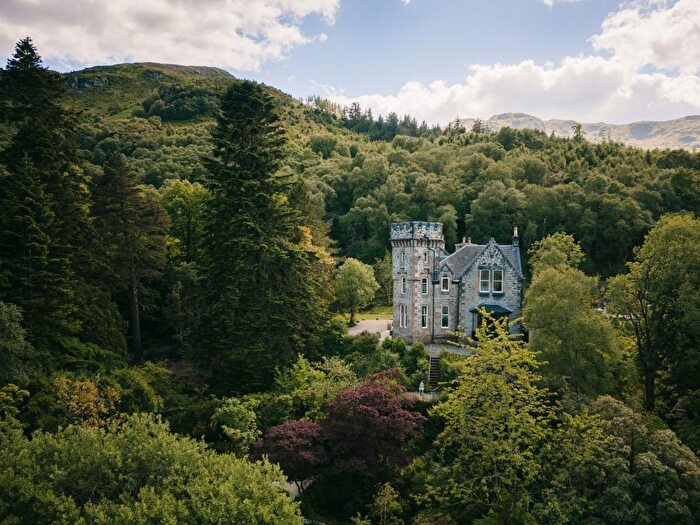 6 Bedroom Property For Sale In Craigard House Carrick Castle, Lochgoilhead, PA24