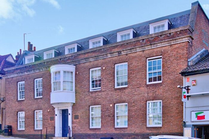 1 Bedroom Flat For Sale In North Hill, Colchester, CO1