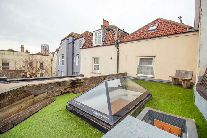 1 Bedroom End Of Terrace House For Sale In West Street, St. Philips, Bristol, Somerset, BS2