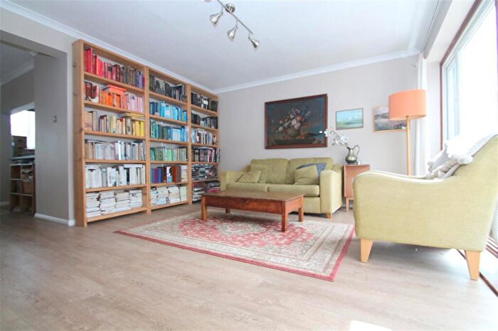 2 Bedroom Maisonette To Rent In Britannia House, High Street, Shoreham, BN43