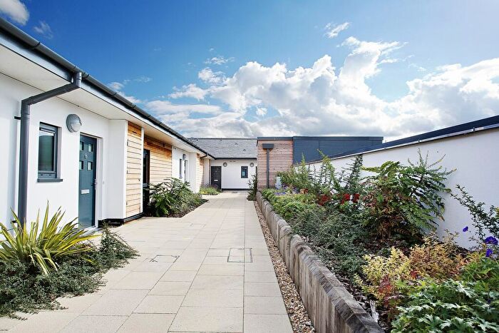 2 Bedroom Apartment To Rent In Park Way, Newbury, Berkshire, RG14