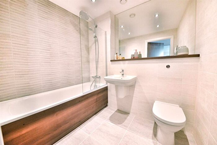 2 Bedroom Apartment To Rent In Regent Road, Manchester, M3