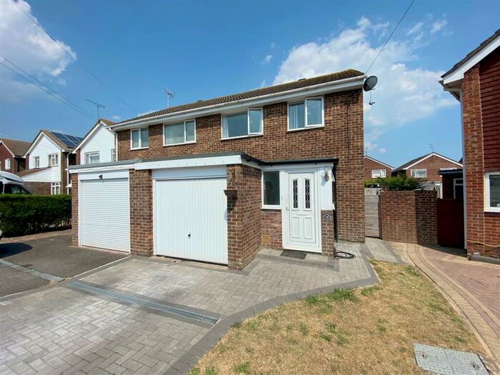 3 Bedroom Semi-Detached House To Rent In Tavy Road, Worthing, BN13