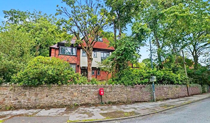 6 Bedroom Detached House For Sale In Mottram Road, Matley, Stalybridge, Greater Manchester, SK15