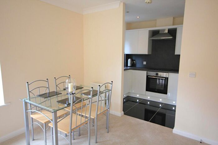 2 Bedroom Apartment To Rent In Aveley House, Iliffe Close, Reading, Berkshire, RG1