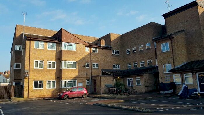 2 Bedroom Flat To Rent In Yonge Close, Eastleigh, Hampshire, SO50