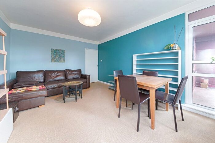 1 Bedroom Flat To Rent In Priory Green Estate, Islington, N1