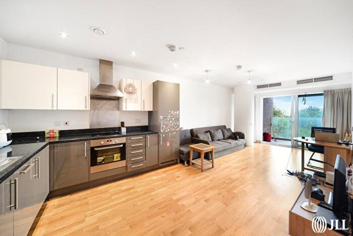 1 Bedroom Flat To Rent In High Street London, E15