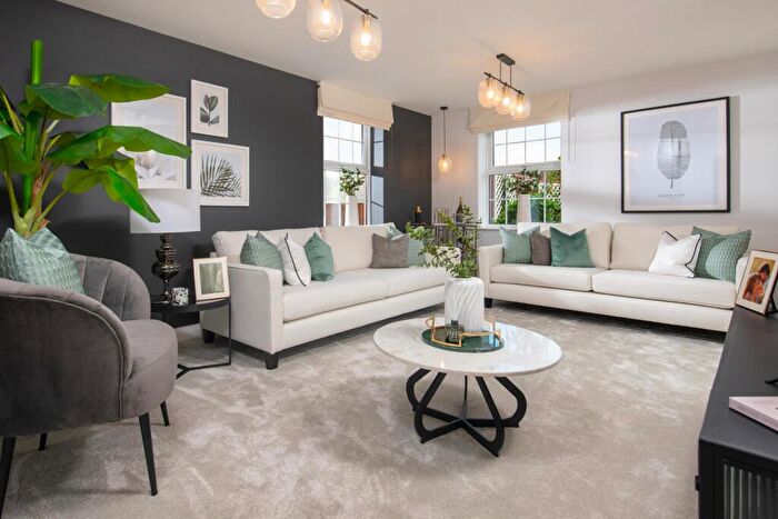 4 Bedroom Detached House For Sale In Beck Lane, Sutton In Ashfield, Nottinghamshire, NG17