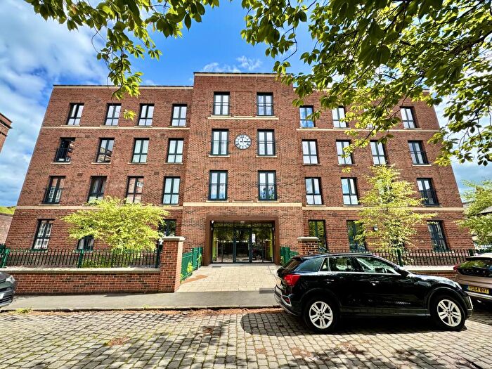 2 Bedroom Apartment To Rent In Block A Crossings, Macclesfield, SK11