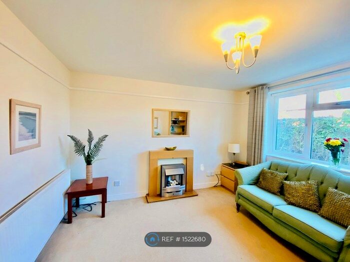 1 Bedroom Flat To Rent In Elmfield Road, Alderley Edge, SK9